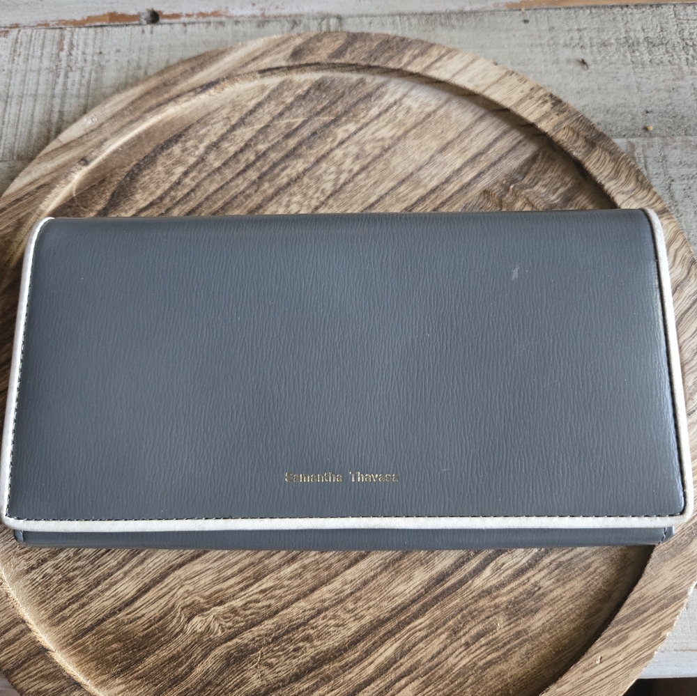 Samantha Thavasa Simple Bi-Color Long Wallet